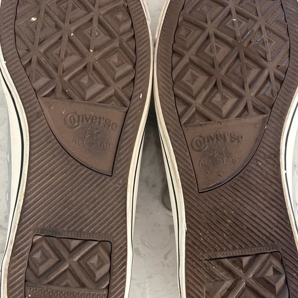 Converse Chuck Taylor All Star Leather Low Top Sneakers Gray Men’s - Picture 3 of 4